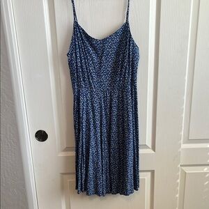 Old Navy Blue and White Pleated Mini Sundress
